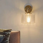 Arandela Clássica de Parede em Metal Dourado com Vidro