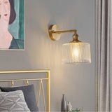 Arandela Clássica de Parede em Metal Dourado com Vidro