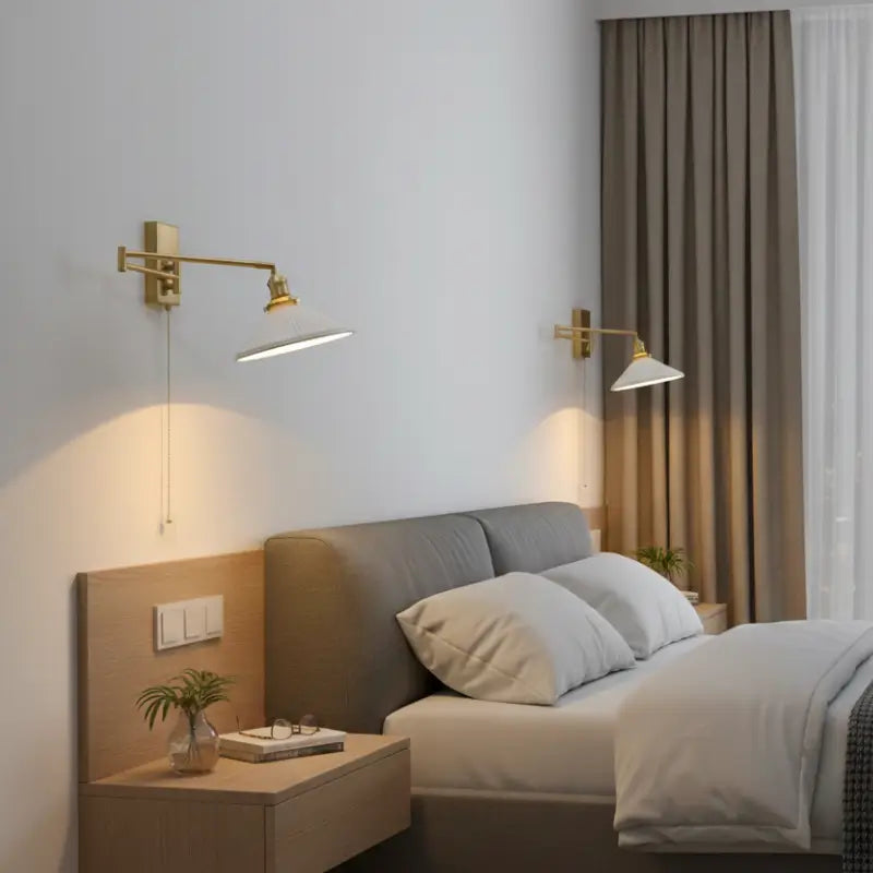 Arandela Retrô Dourada de Parede Articulada