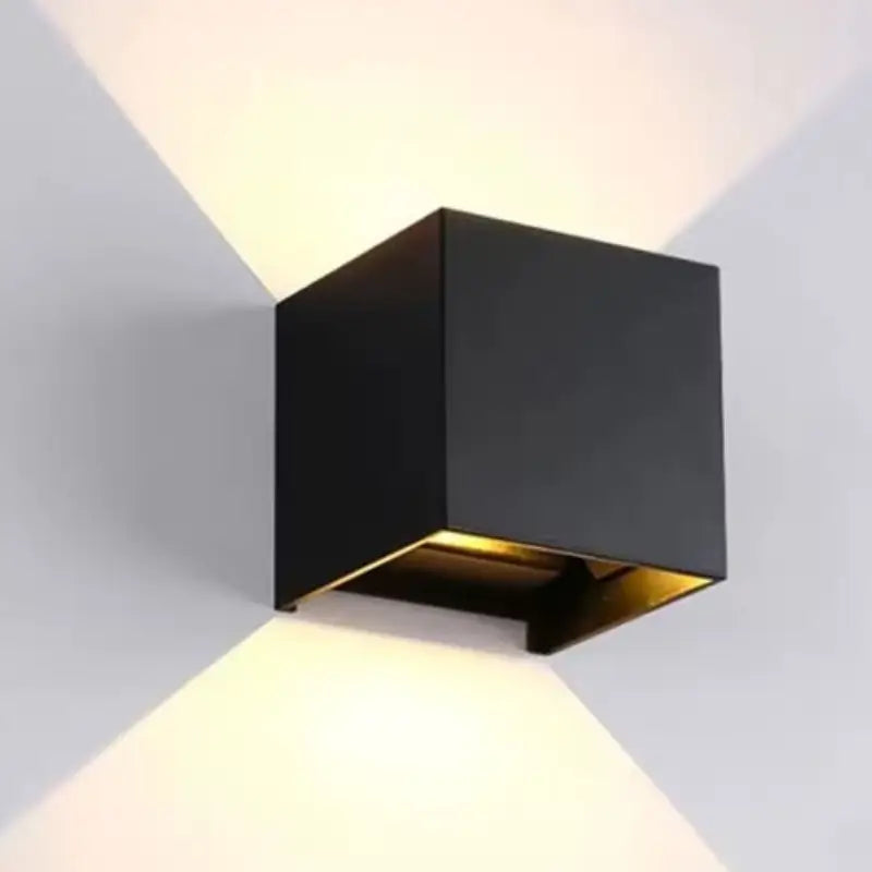 Arandela de Parede Externa Preta com Proteção à Prova D'água IP65 Preta 12W -LEDS Luz branca 6000K