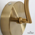Arandela de Parede em Metal Dourado com Detalhes em Vidro