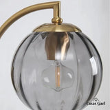 Arandela de Parede em Metal Dourado com Detalhes em Vidro