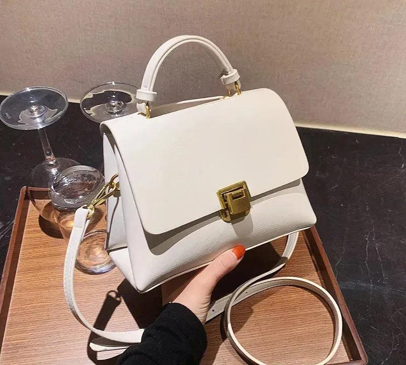 Bolsa Transversal Feminina de Couro PU Vintage com Fecho Dourado Beige 22x16x10cm