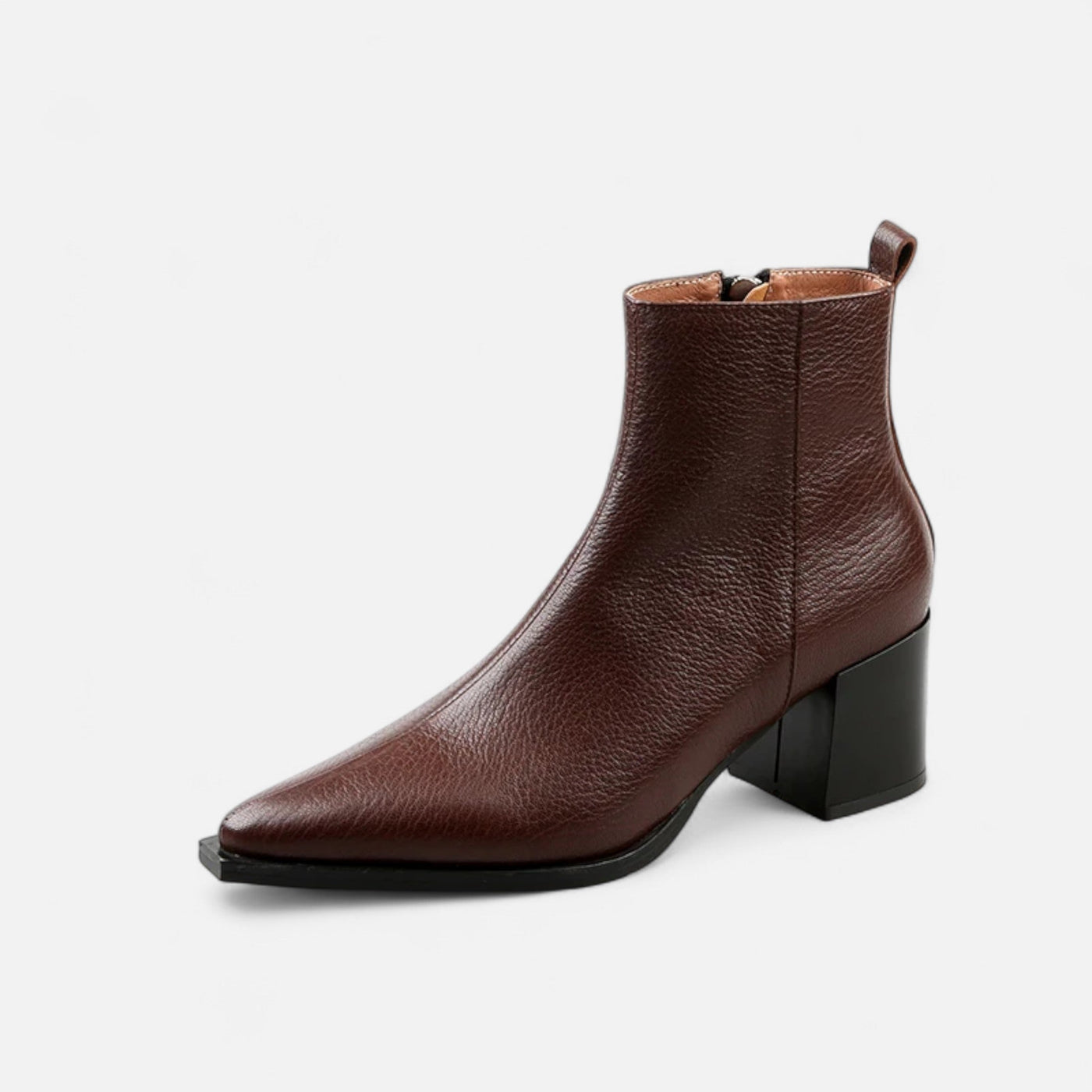Bota Chelsea Feminina em Couro Legítimo – Bico Fino e Salto Quadrado Marrom