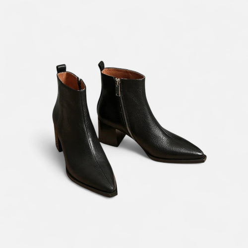Bota Chelsea Feminina em Couro Legítimo – Bico Fino e Salto Quadrado