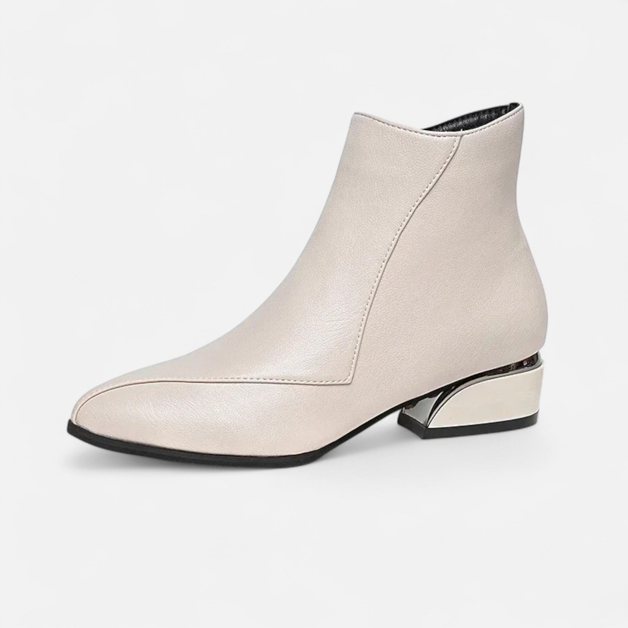 Bota de Cano Curto Feminina – Sofisticação Refinada para o Dia a Dia Bege
