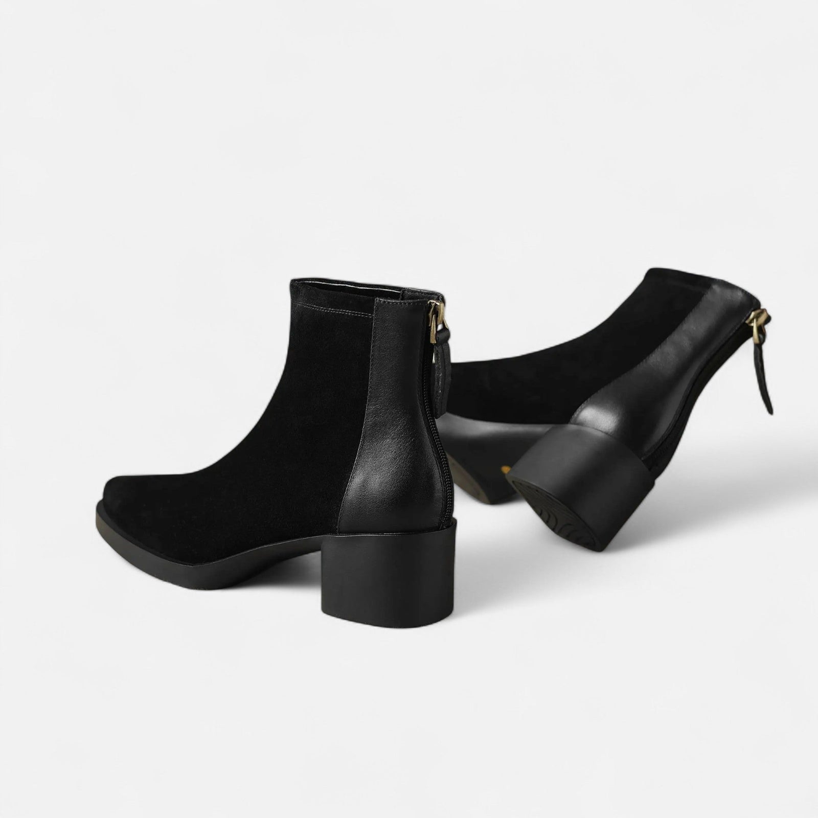 Bota de Cano Curto em Couro Suede para Mulheres – Bico Quadrado e Salto Médio