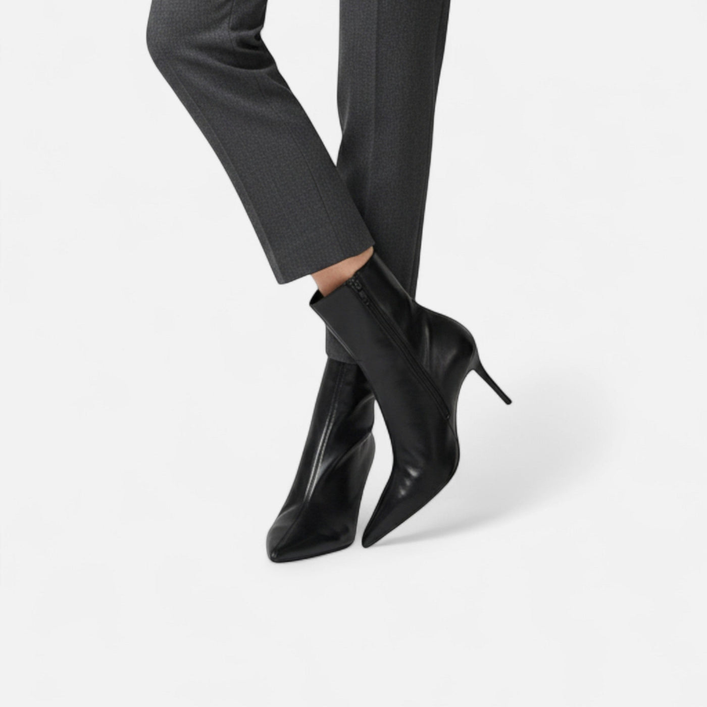 Botas de Salto Alto com Bico Fino para Mulheres – Elegância Retro Luxuosa
