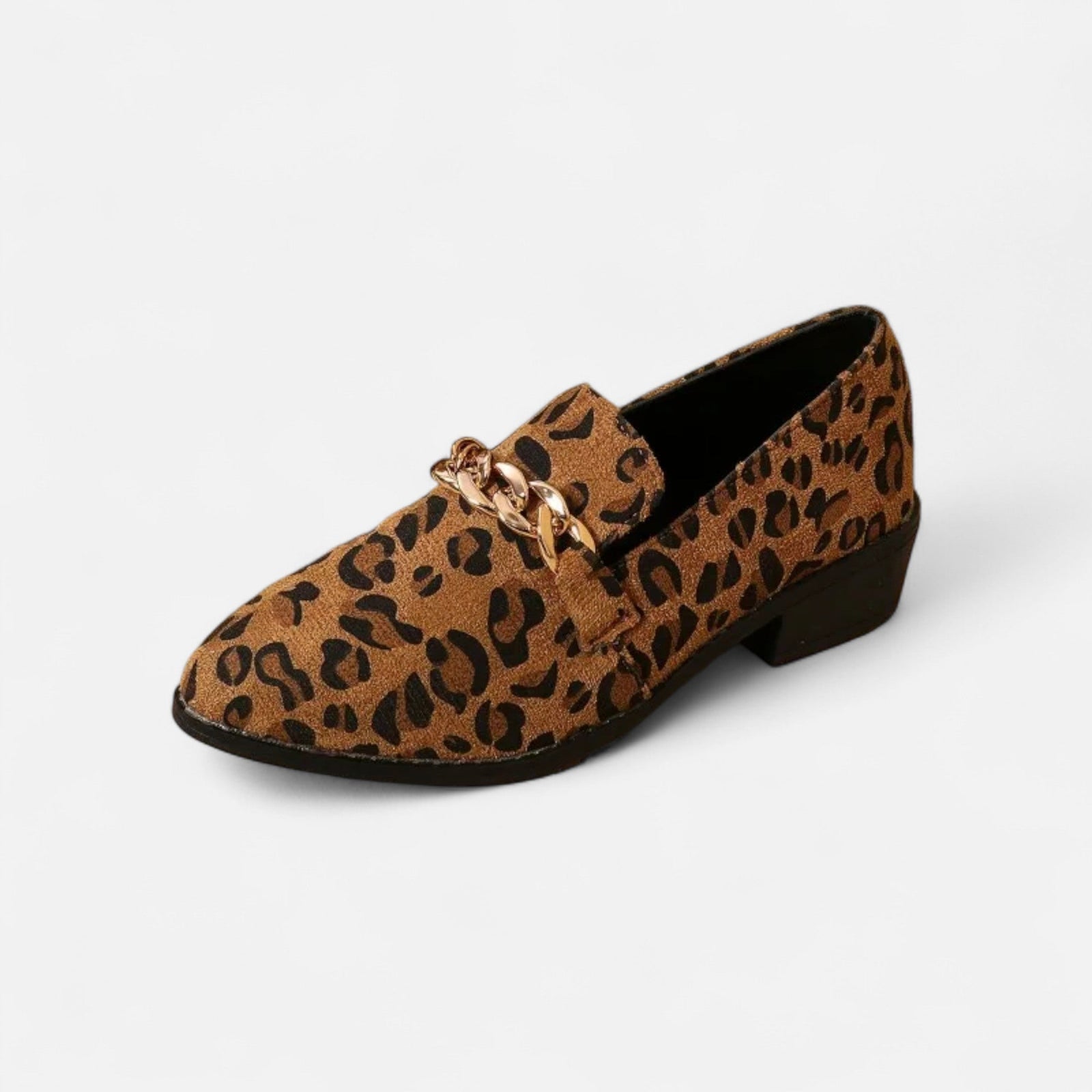 Camurça Feminina Mocassim – Salto Médio com Estampa de Leopardo