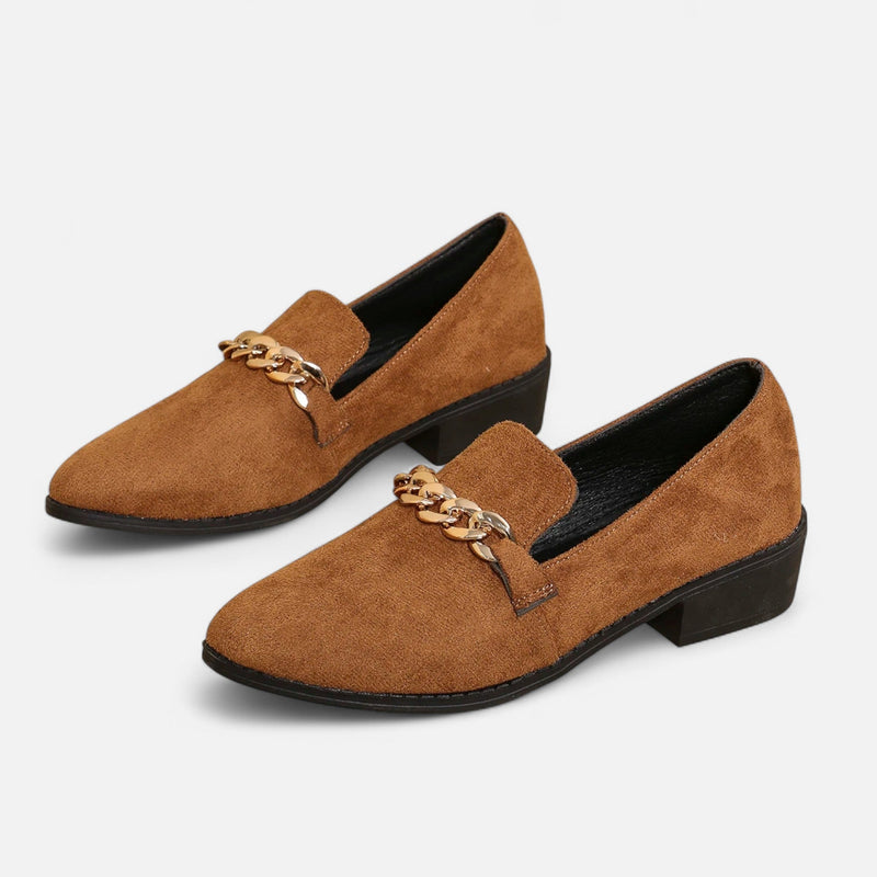 Camurça Feminina Mocassim – Salto Médio com Estampa de Leopardo