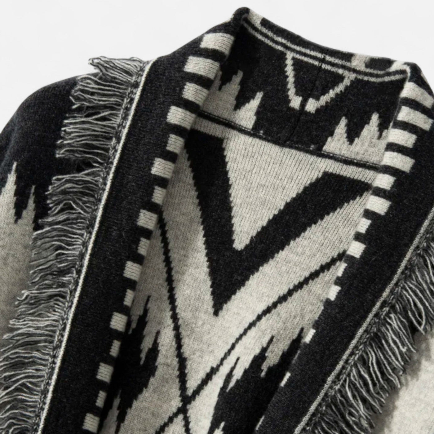 Cardigan Feminino 100% Cashmere com Franjas – Elegância Vintage em Jacquard