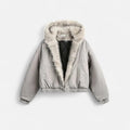 Casaco Feminino de Inverno com Capuz – Estilo Vintage e Gola de Pele Cinza