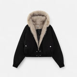 Casaco Feminino de Inverno com Capuz – Estilo Vintage e Gola de Pele Preto