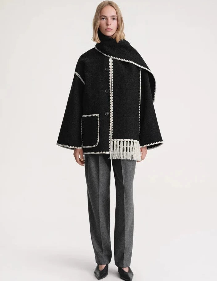 Casaco cachecol bordado Black and White | Faetton &Co.