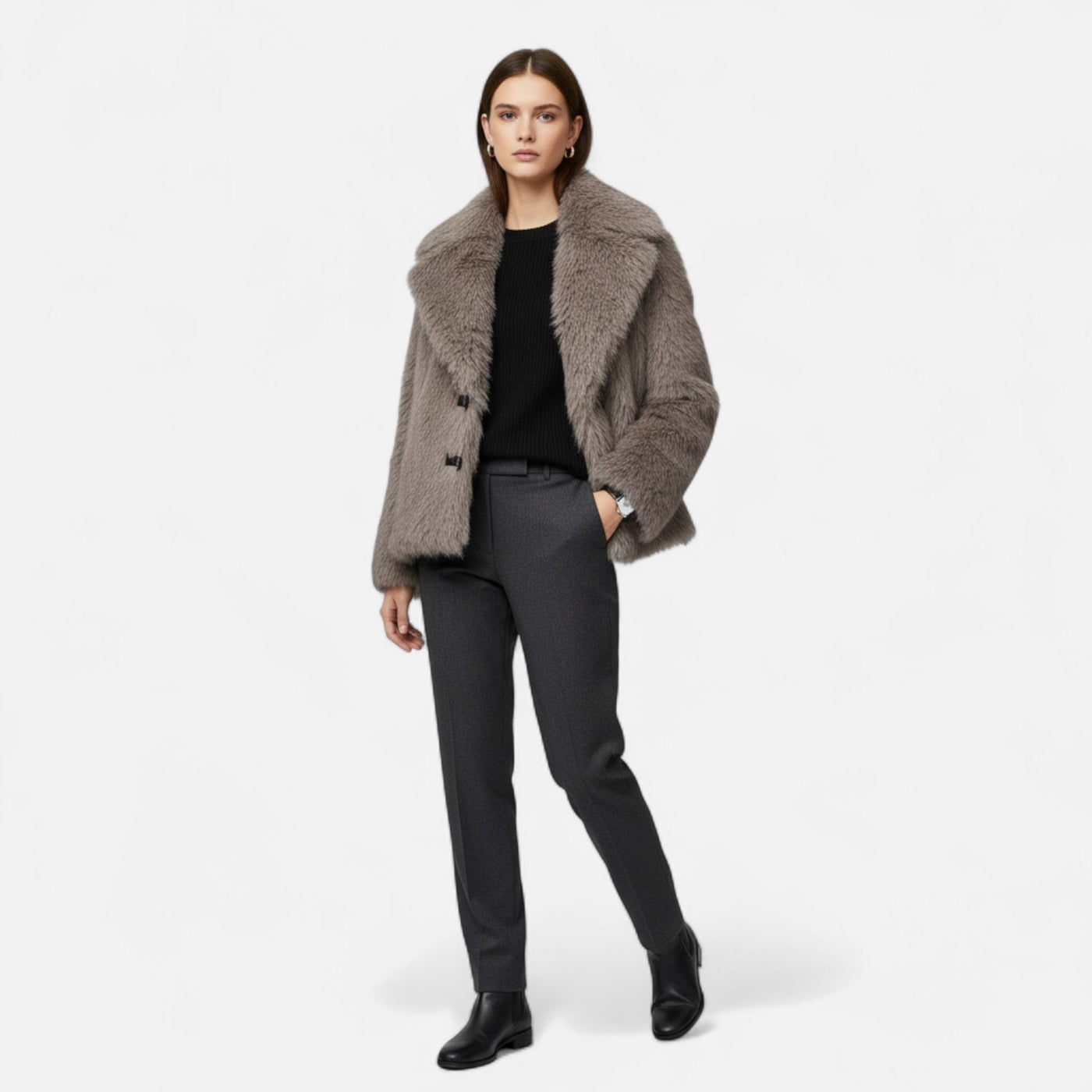 Casaco de Pele Sintética Feminino – Elegância de Rua no Inverno