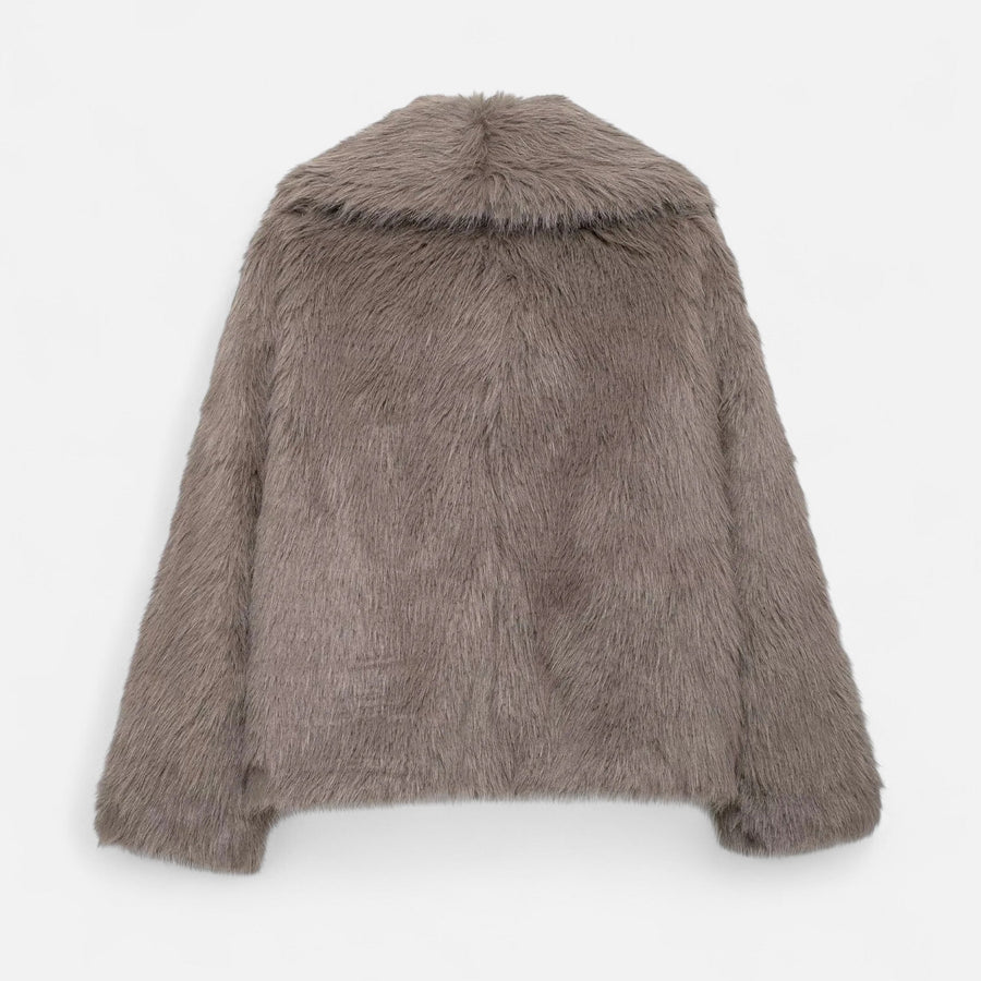 Casaco de Pele Sintética Feminino – Elegância de Rua no Inverno