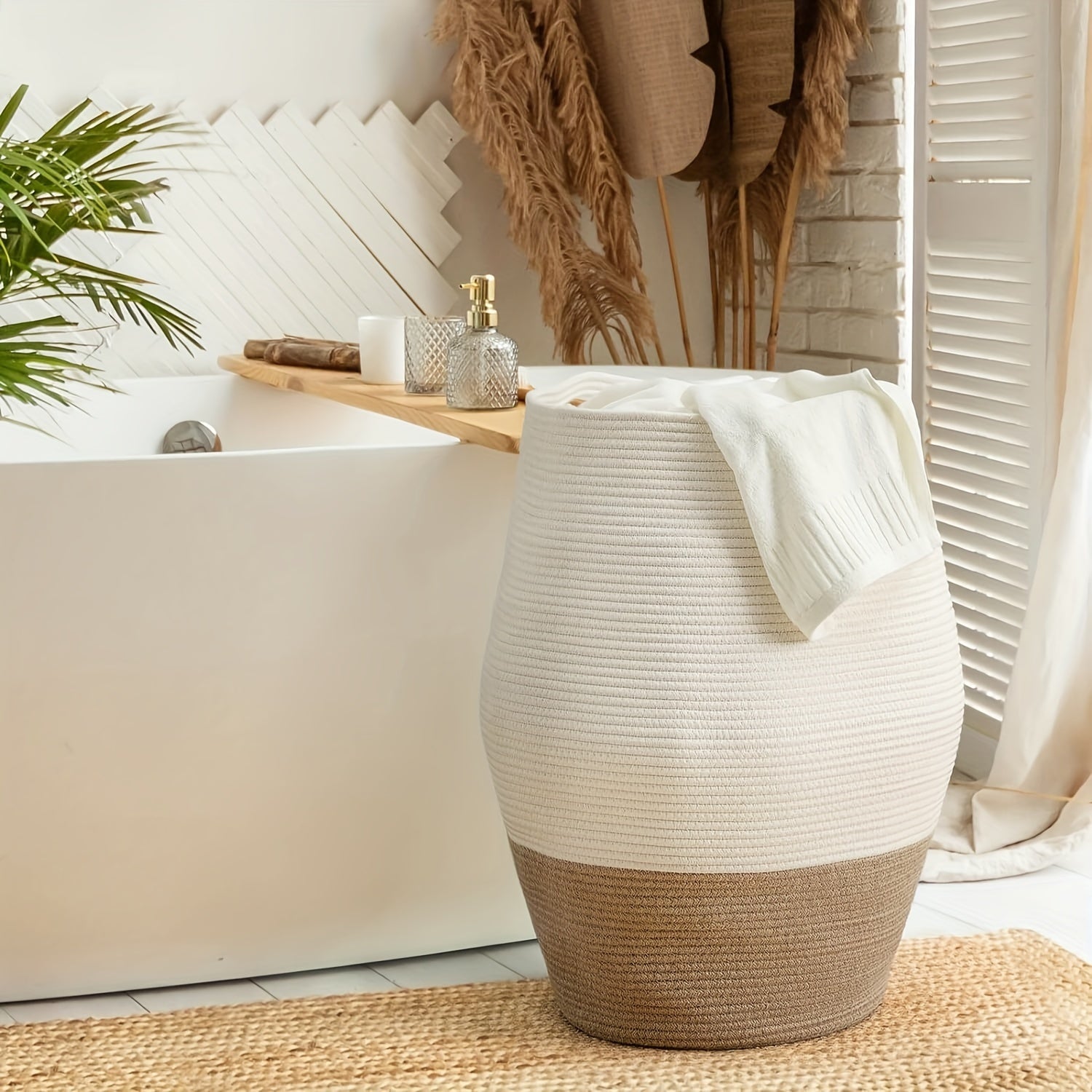 Cesto Grande de Vime Trançado – Armazenamento Elegante e Resistente para Lavanderia