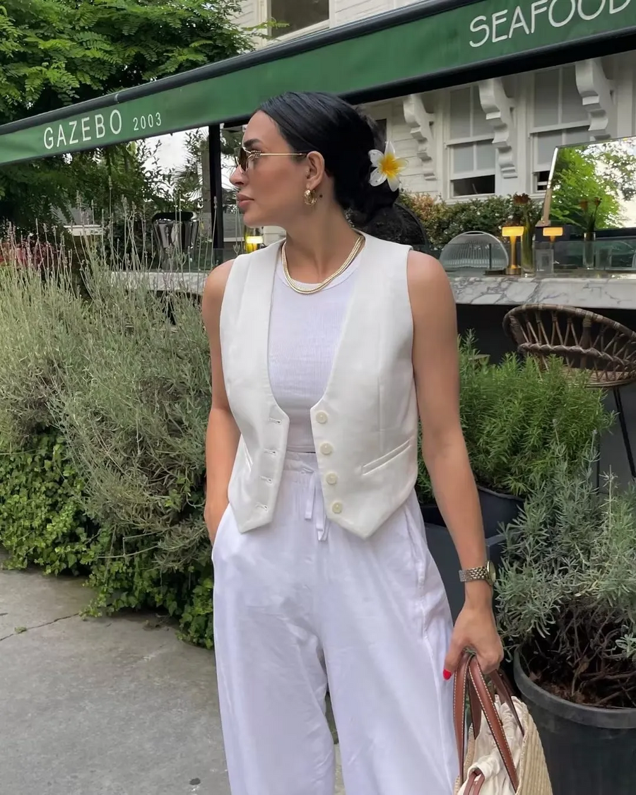 Colete feminino Branco com botões
