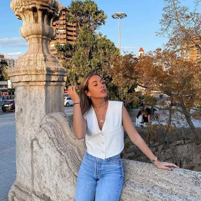 Colete feminino Branco com botões