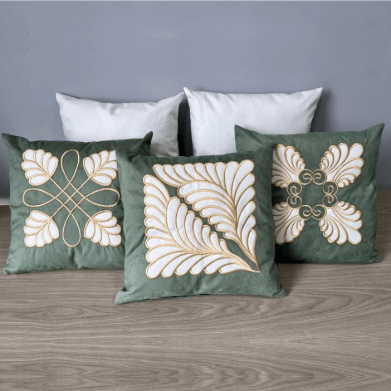 Conjunto com 5 Capas de Almofada Bordadas 45x45cm