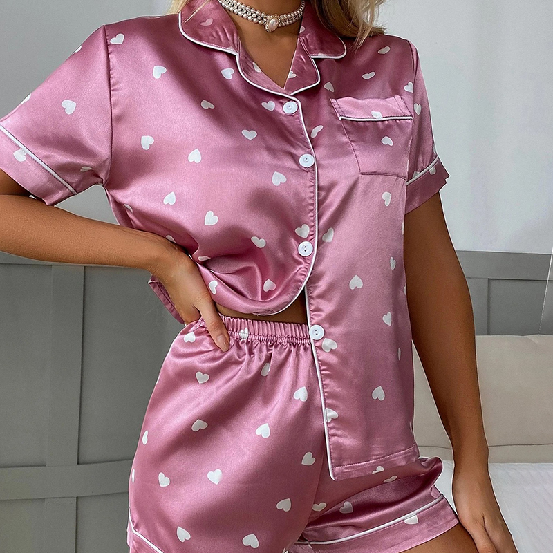 Conjunto de Pijama Feminino de luxo Rosa com corações brancos | Faetton &Co.