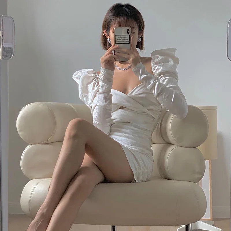 Vestido Curto Feminino Bandagem com Franzidos e Amarração