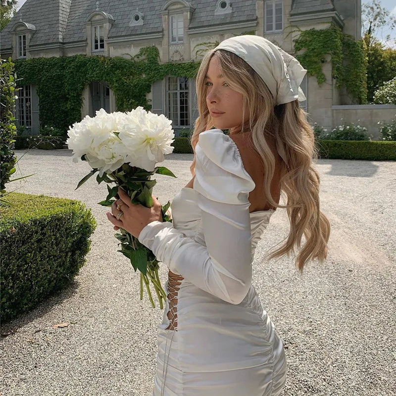 Vestido Curto Feminino Bandagem com Franzidos e Amarração