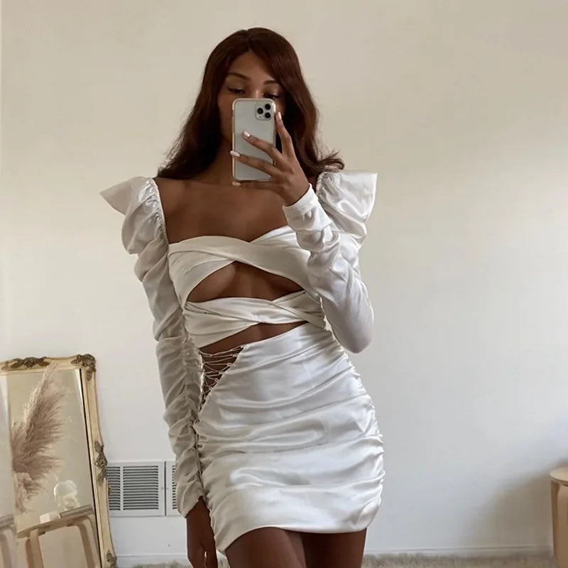 Vestido Curto Feminino Bandagem com Franzidos e Amarração