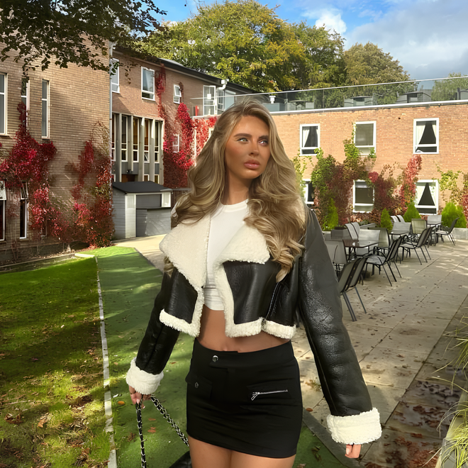 Jaqueta Cropped De Couro | Faetton &Co.