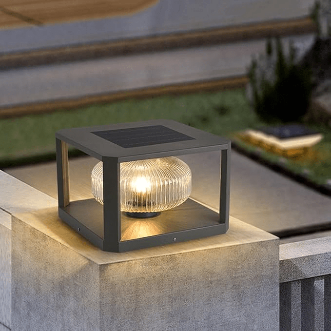 Luminária Externa Solarizada Grande