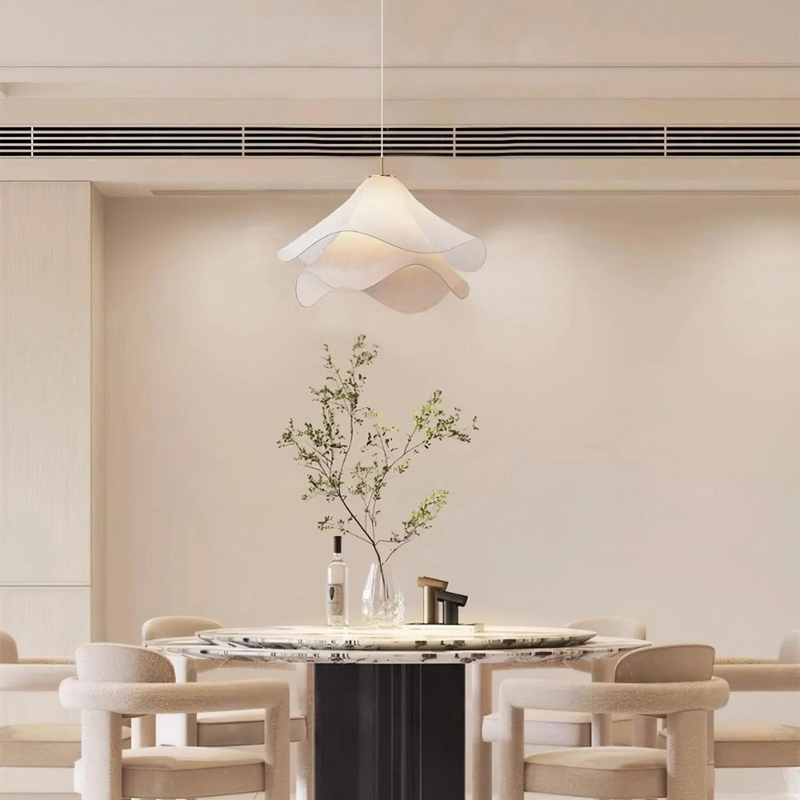 Luminária Pendente: A Luz da Tranquilidade