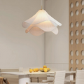 Luminária Pendente: A Luz da Tranquilidade