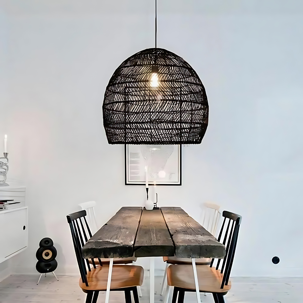 Luminária Pendente em Rattan com Design de Cloche