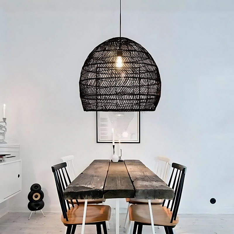 Luminária Pendente em Rattan com Design de Cloche