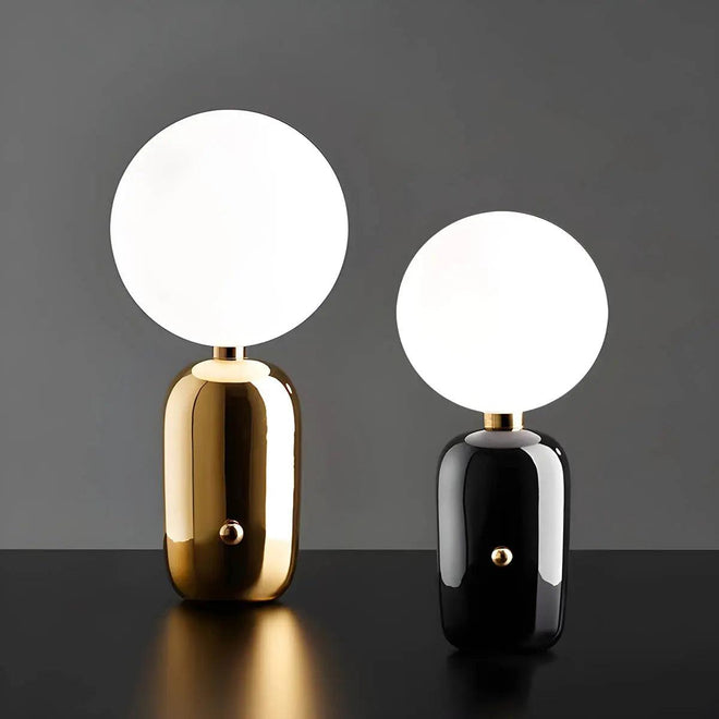 Luminária de Mesa Esmaltada em Metal, Vidro e Alumínio - Estilo Moderno Velluto
