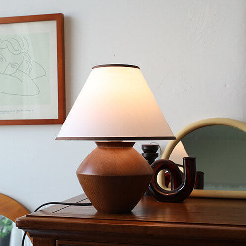 Luminária de Mesa Vintage em Madeira Estilo Wabi-Sabi | Abajur de Tecido Elegante para Quarto