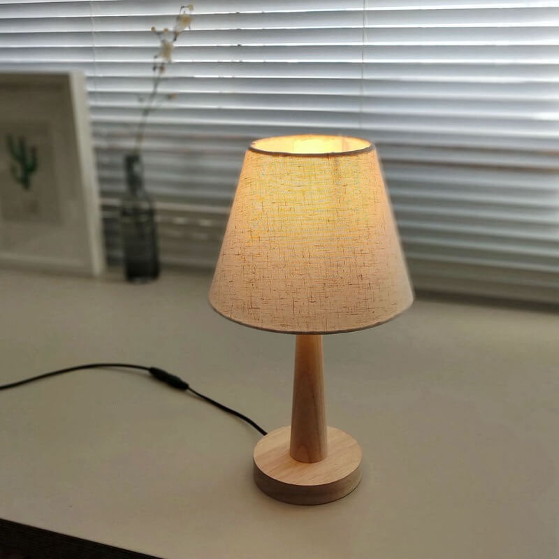 Luminária de Mesa de Madeira Sólida em Estilo Nórdico
