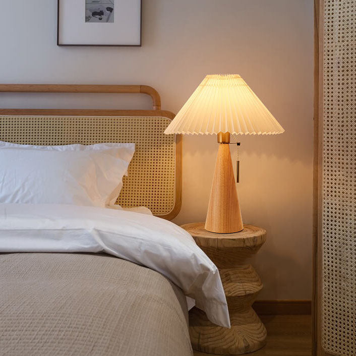 Luminária de Mesa em Madeira com Design Plissado Japonês LED Marrom Claro