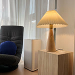 Luminária de Mesa em Madeira com Design Plissado Japonês LED Marrom Claro