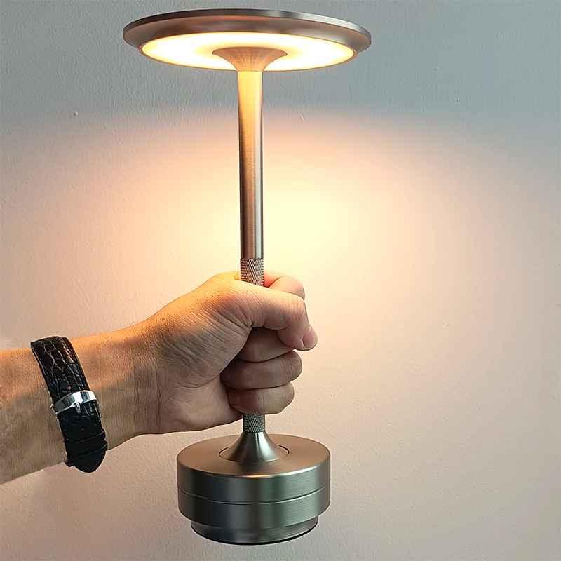 Luminária de mesa Conforto | Abajur Sem Fio - Iluminação LED Portátil e Recarregável