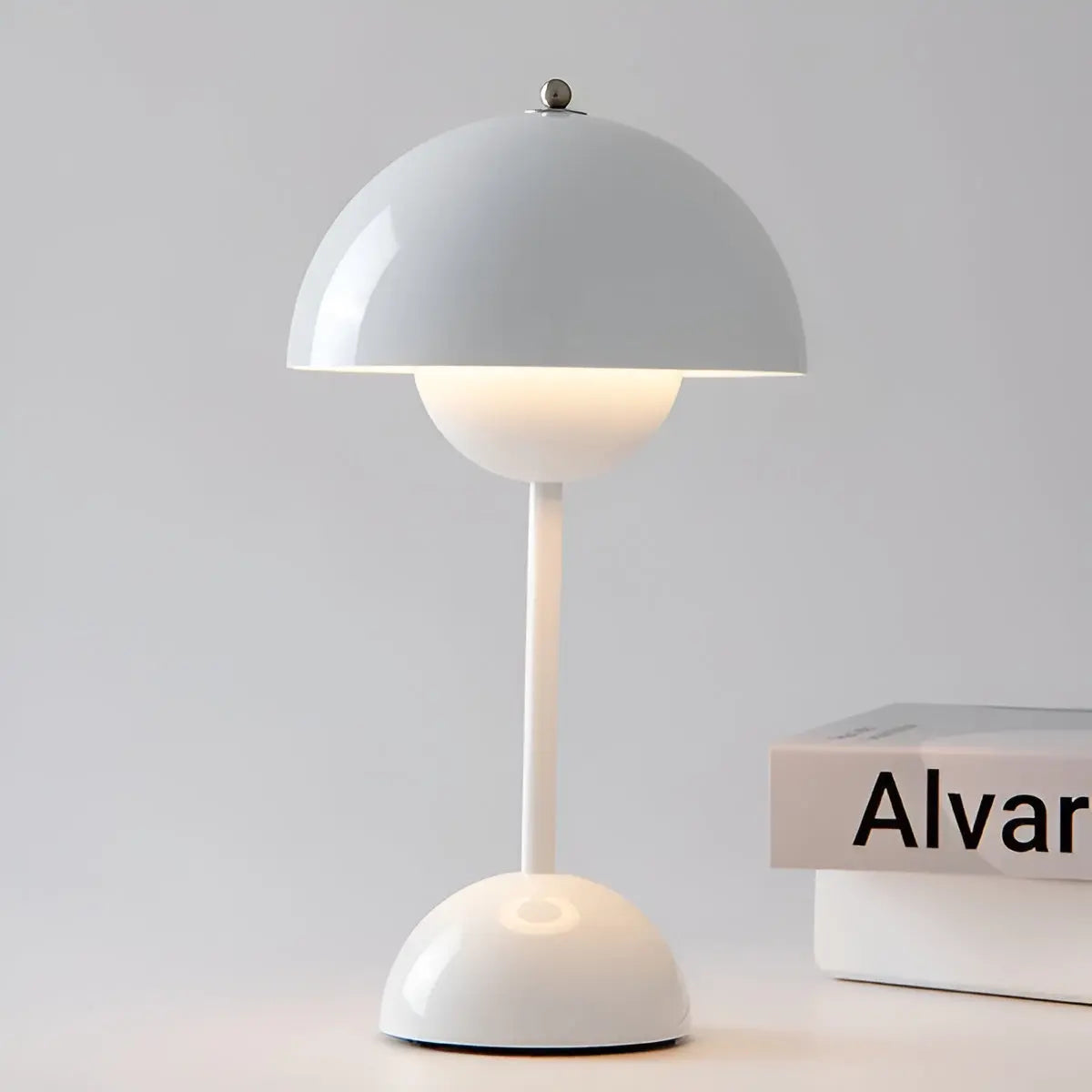 Luminária de mesa Escandinava Dome - Iluminação de Escritório de Estilo Mid-Century Branco