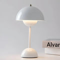 Luminária de mesa Escandinava Dome - Iluminação de Escritório de Estilo Mid-Century Branco