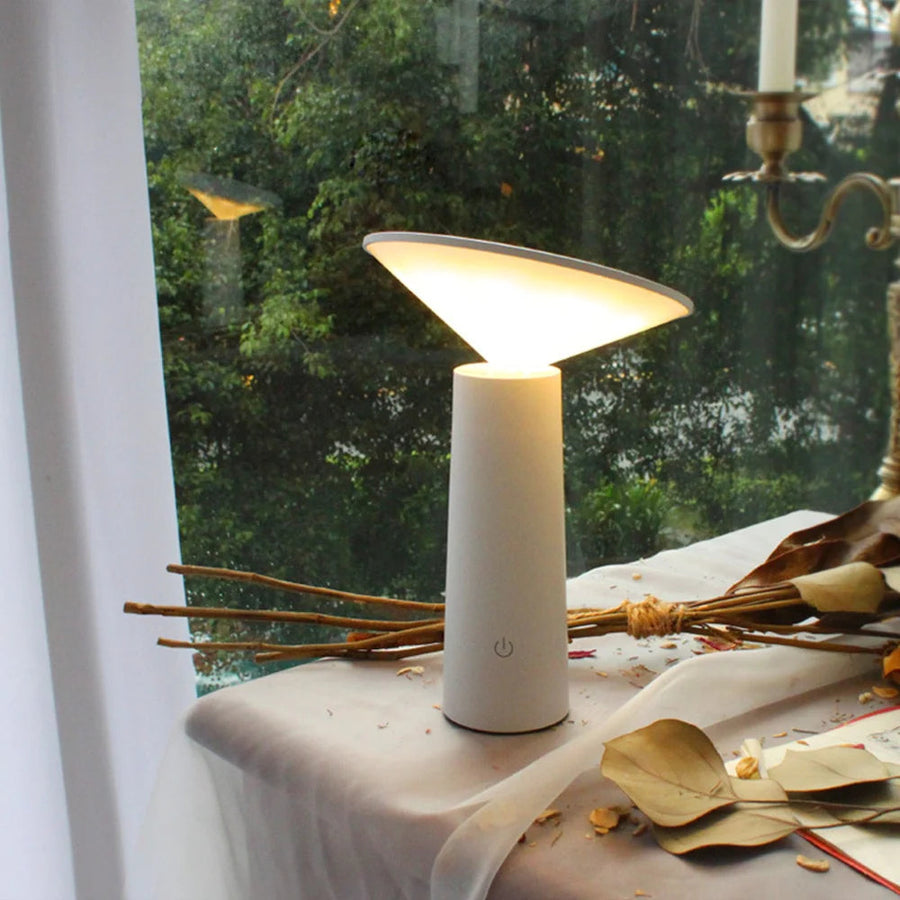 Luminária de mesa Flexível – Abajur LED Ajustável com Carregamento via USB-C