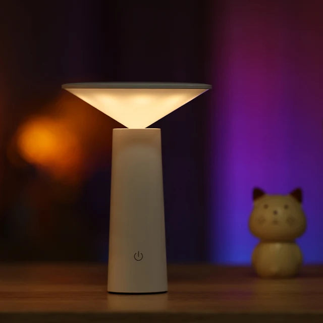 Luminária de mesa Flexível – Abajur LED Ajustável com Carregamento via USB-C
