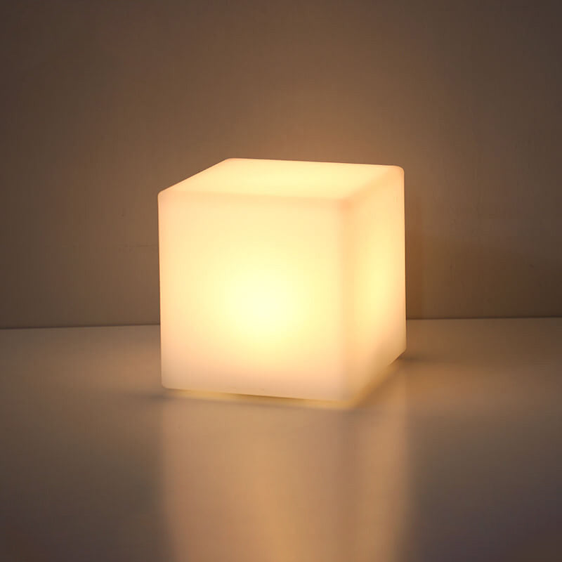 Luminária de mesa Geométrica Moderna com Controle Remoto – Abajur Decorativo Criativo em LED Cubo2
