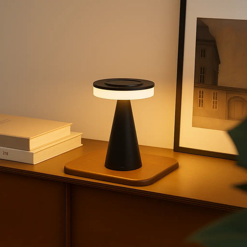 Luminária de mesa Moderna em Formato de Cogumelo – Abajur LED Elegante com Intensidade de Luz Ajustável Preto