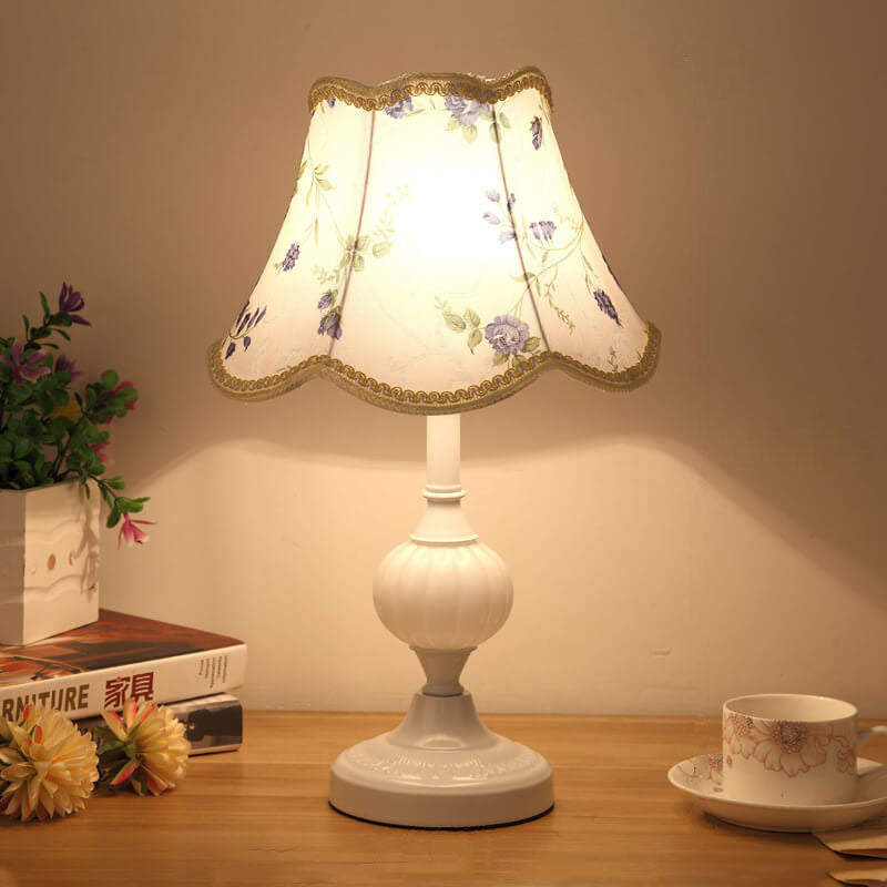 Luminária de mesa Nórdica Vintage | Abajur Sofisticado para Cabeceira 11