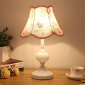 Luminária de mesa Nórdica Vintage | Abajur Sofisticado para Cabeceira 5V - Carregamento USB 16