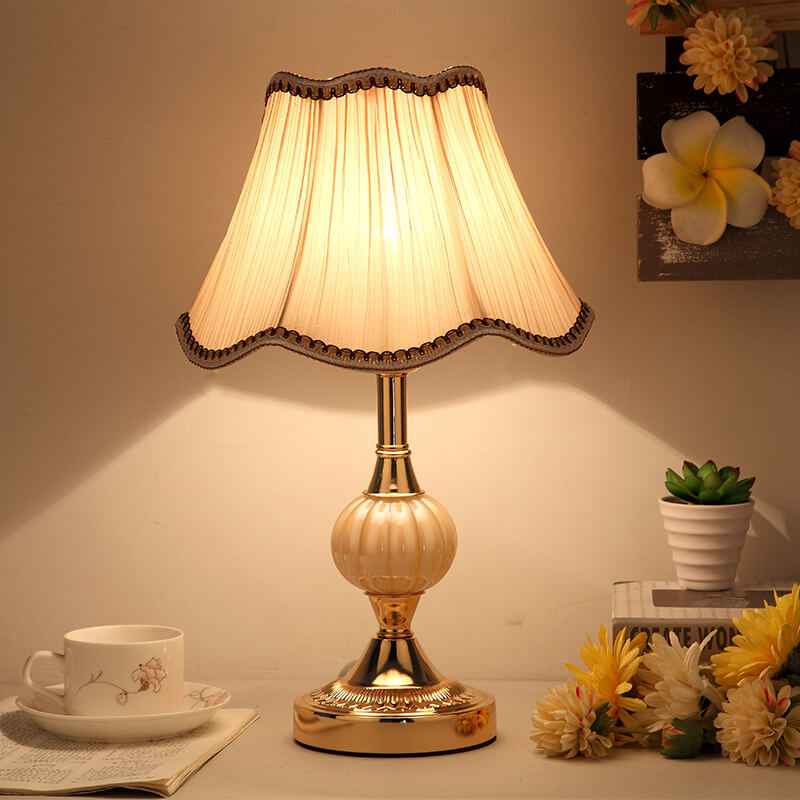 Luminária de mesa Nórdica Vintage | Abajur Sofisticado para Cabeceira