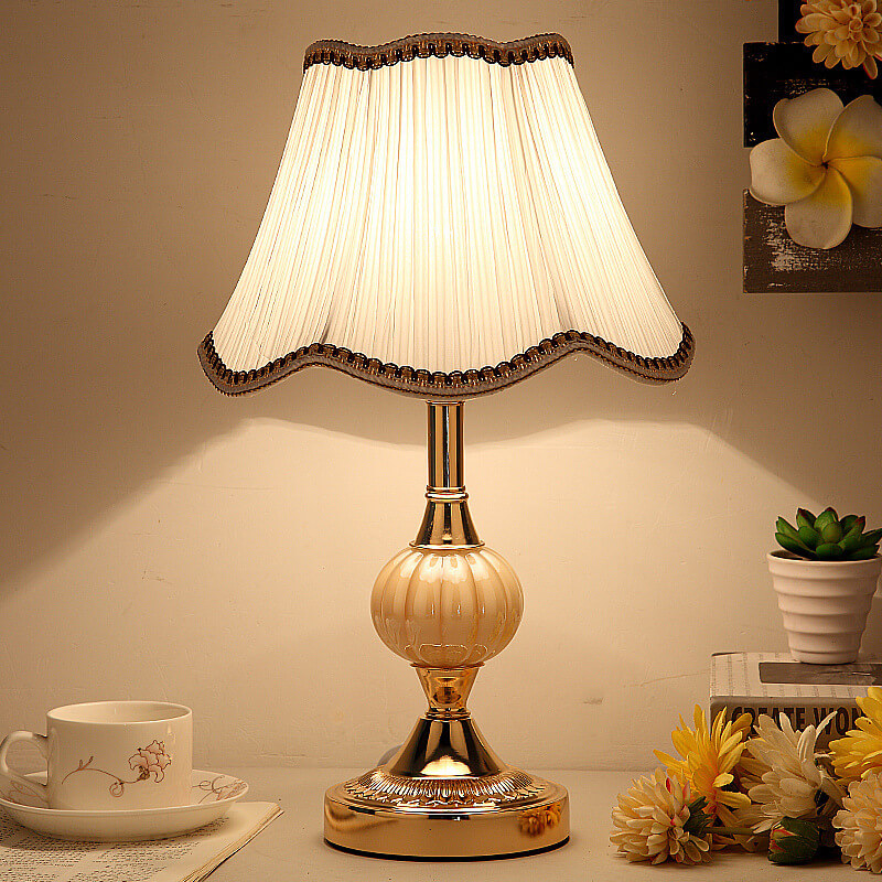 Luminária de mesa Nórdica Vintage | Abajur Sofisticado para Cabeceira